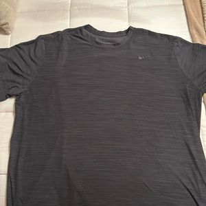 Mens Nike Dri-fit big and tall tee.  Size 4xlt
